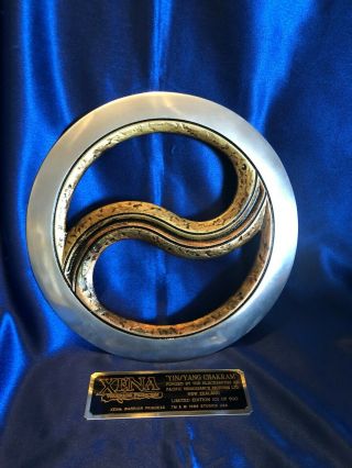 VERY RARE OFFICIAL Limited Edition Xena Ying Yang Chakram Prop - NIB With 2