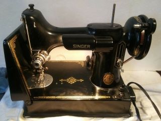Vintage 1952 Singer Featherweight 221k Sewing Machine W/ Case & Foot Pedal