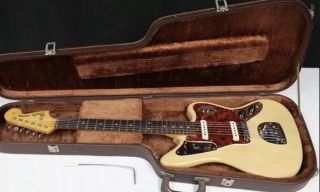 Vintage 1965 Fender Jaguar Guitar With Hardshell Case 2