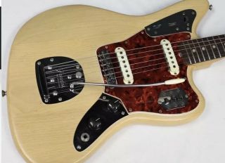 Vintage 1965 Fender Jaguar Guitar With Hardshell Case 3
