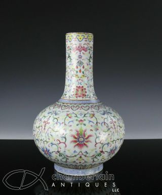 A And Finely Decorated Chinese Porcelain Bottle Vase
