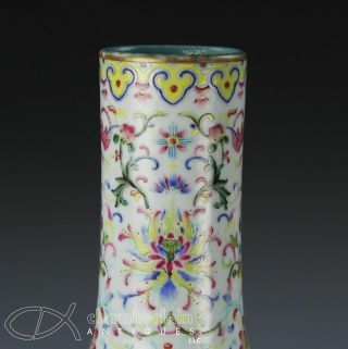 A and finely decorated Chinese porcelain bottle vase 6