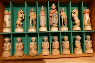 Antique Anri Hand Painted King Richard Hand Carved Chess Set