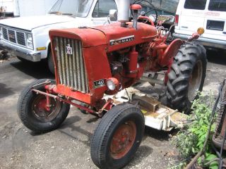 International 140 Antique Tractor
