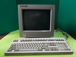 Vintage Hp 700/96 Terminal Monitor With C3340 - 60201 Keyboard