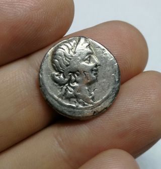 Rare Ancient Roman Republic Julius Caesar Silver Denarius Coin 46 - 47 Bc Africa