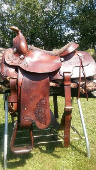 Vintage Balanced Ride Hereford Saddle. 11