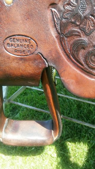 Vintage Balanced Ride Hereford Saddle. 5