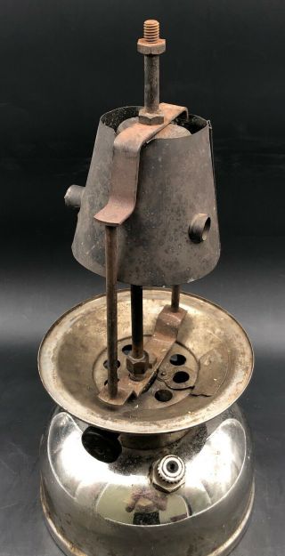 RARE Early1900s Coleman Wooden Handled Kerosene Lantern Mica Globe 5