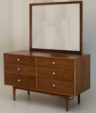 Dresser Suite Mirror Kipp Stewart For Drexel Walnut Vintage Mid Century Modern