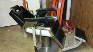 Vintage Belmont Barber Chair With Headrest.  Shape