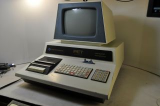 Vintage Commodore Pet 2001 - 8 Desktop Computer