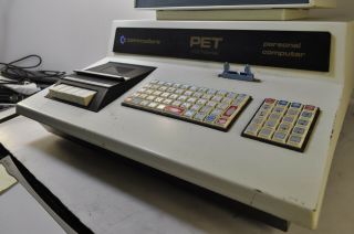 Vintage Commodore PET 2001 - 8 Desktop Computer 9