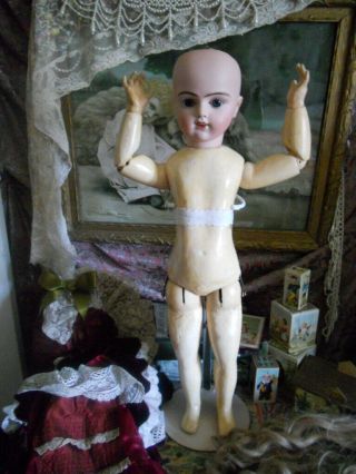 Antique French Doll Bebe Bru Jne R 9 8