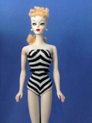Vintage 2 Ponytail Barbie With Retouched Facial Paint 11