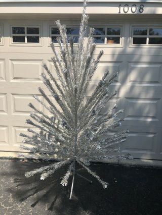 Vintage Evergleam 7 Ft 100 Branch Aluminum Xmas Tree With Stand