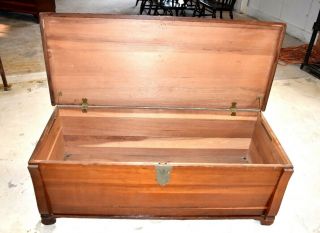 Vintage Rustic Solid Red Cedar Trunk Chest Coffee Table Antique Furniture 10