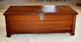 Vintage Rustic Solid Red Cedar Trunk Chest Coffee Table Antique Furniture
