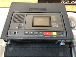 SONY TCD - D10 Portable Digital Audio Tape DAT Recorder Rare 3