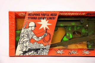 Mega RARE Vintage Mattel No.  0542 Guerrilla Tommy Gun & Booby Trap Set 3