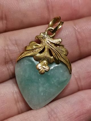Vintage 14k 585 Solid Yellow Gold Chinese Ornate Pale Green Jade Heart Pendant