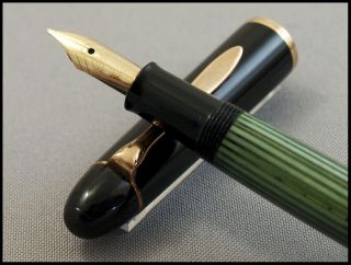 Vintage Pelikan 140 Green Striated Fountain Pen - 14c F Nib