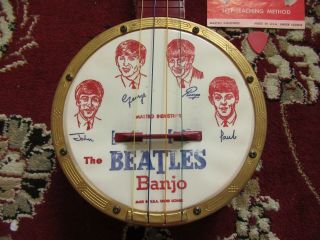 Beatles INCREDIBLE VINTAGE 1964 ' BEATLES BANJO ' IN FANTASTIC 2