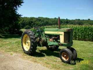 1957 John Deere 620 Antique Tractor