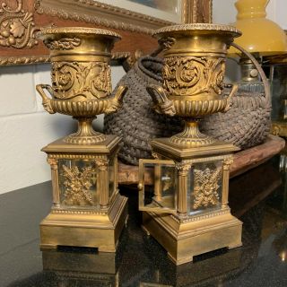 C.  1820 French Restauration Gold Gilt Medici Style Ormolu Mantle Urns Or Vases