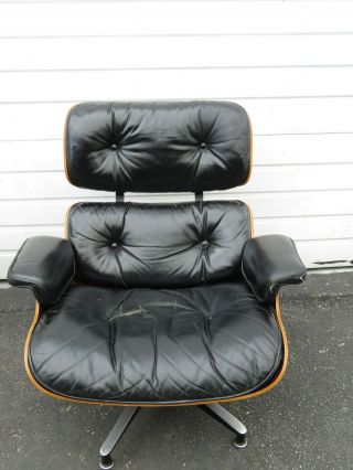 Authentic Herman Miller Eames Swivel Lounge Chair and Ottoman 9494 4