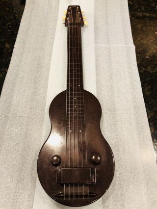 Vintage L.  C.  Kiesel Co.  Bakelite Steel Lap Guitar And Case