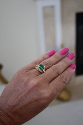 18 k gold vintage emerald and diamond ring 6