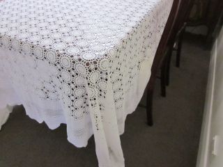 GORGEOUS VINTAGE SNOW WHITE CROCHET LACE BEDSPREAD OR TABLECLOTH 5