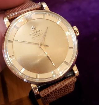 Vintage Mens Oversized 18k Solid Gold Universal Geneve Wristwatch