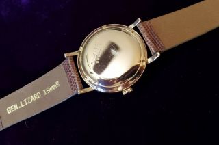 Vintage Mens Oversized 18k Solid Gold Universal Geneve Wristwatch 5