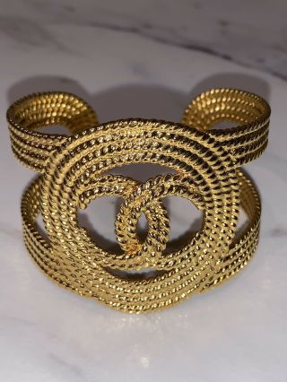 Vintage Chanel Coco Mark Bangle Bracelet 28 Gold Plated - Made In France -