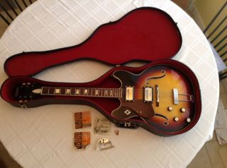 Harmony " Meteor " Rare F - 76 Left Handed Guitar With Case