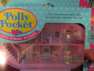 Polly Pocket STAMPIN ' SCHOOL Playset 1993 Bluebird Toys NEVER Opened Keepsake Co 4