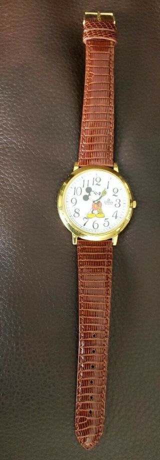 Mens Vintage Lorus/quartz Mickey Mouse Watch 10k Gold Plate With White Face