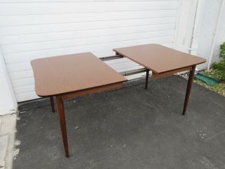 Mid Century Modern Set of Dining Table and Six Chairs by Bassett Furniture 9436X 11