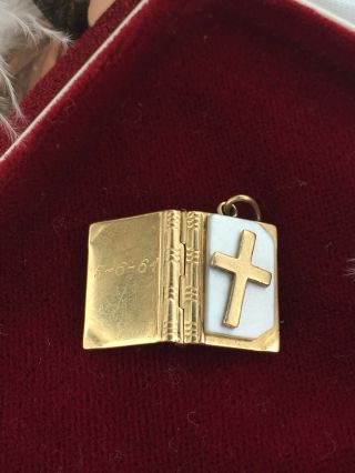 Vintage 1961,  14k Gold Mother Pearl Lords Prayer Bible Pendant Charm