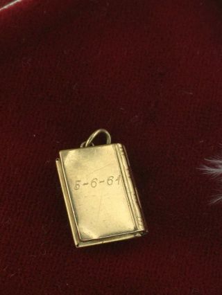 Vintage 1961,  14k Gold Mother Pearl Lords Prayer Bible Pendant Charm 5