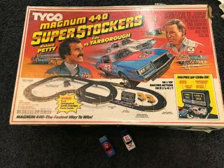 Vintage Tyco Magnum 440 Stockers Richard Petty Slot Car Set