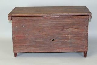 VERY RARE 17TH C MA PILGRIM TABLE TOP BLANKET CHEST WOOD PINTLE HINGES 2