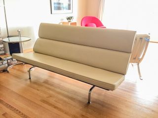 Authentic Charles & Ray Eames Compact Sofa For Herman Miller Mid Century Modern