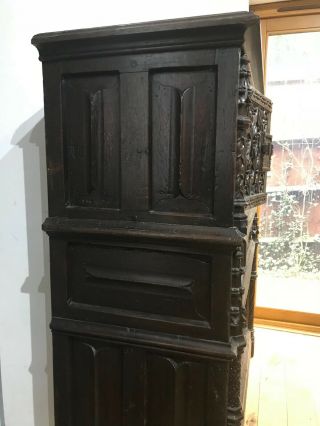16th century oak cupboard 3