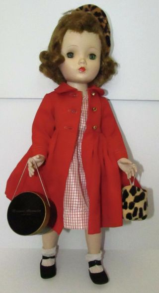 Madame Alexander Binny Walker Doll 18 " Dress Coat Hat Box Muff Curlers