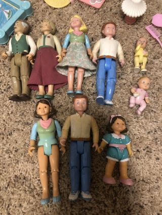 Vintage Fisher Price 1993 Loving Family Dream Doll House With 33 Acc.  & Figures 8