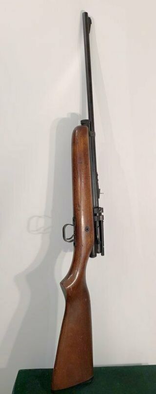 Vintage Crosman 400 Repeater.  22 Co2 Air Rifle Pellet Gun