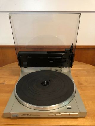 Vintage Technics SL - 3 Turntable,  Liner Tracking,  Fully Restored, 5